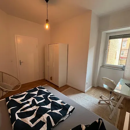 Zum Wohlfuehlen Nahe Marienplatz Homestay Stuttgart